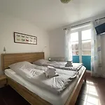 Doppelhaushaelfte Strandhus *