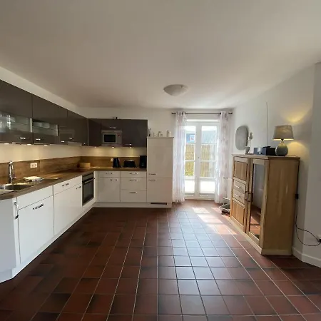 Doppelhaushaelfte Strandhus *