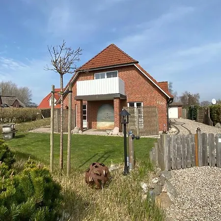 Doppelhaushaelfte Strandhus