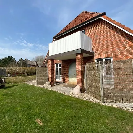 Doppelhaushaelfte Strandhus