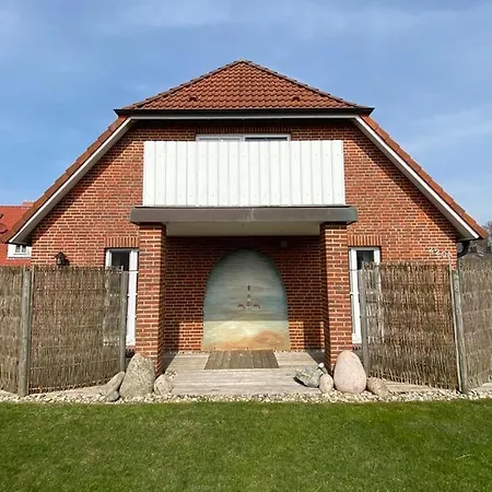 Doppelhaushaelfte Strandhus *