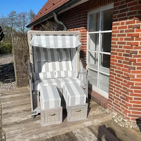 Doppelhaushaelfte Strandhus *